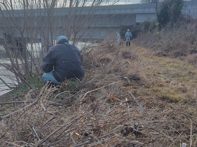 東大川河川堤防雑草伐採2.JPG